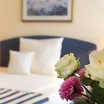 Victor's Residenz-hotel 4*